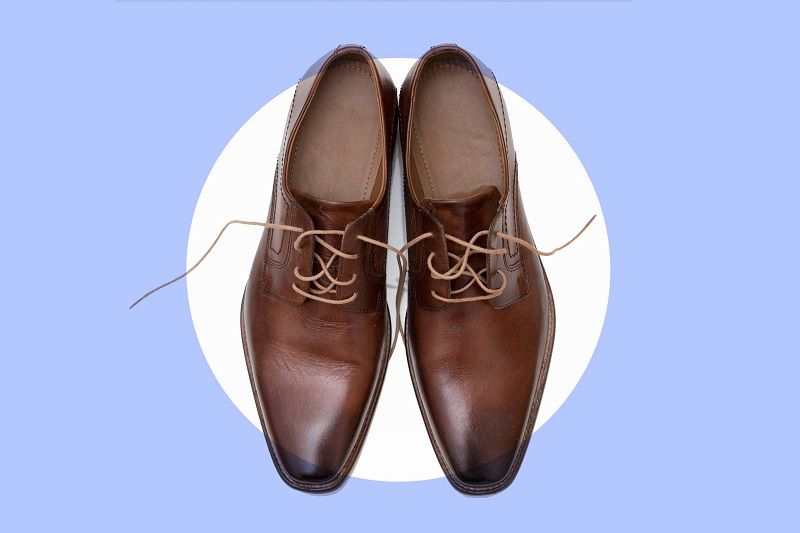 How to remove musty odors from shoes