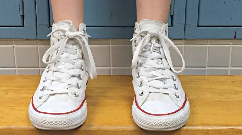 How to clean white converse? 100% working tips