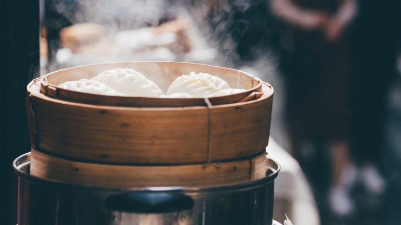How to use a bamboo steamer?