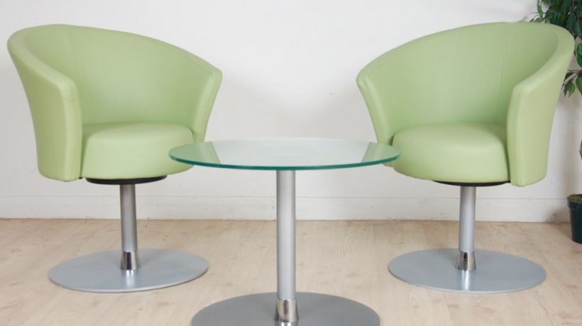 Essential Characteristics of a Good Reception Chair