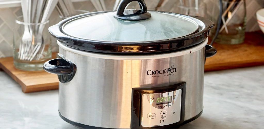 How to clean a slow cooker with vinegar