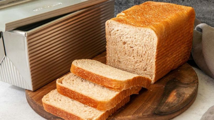 The Ultimate Guide to Flour for Your Bread Maker: From Rustic Loaves to Delicate Rolls