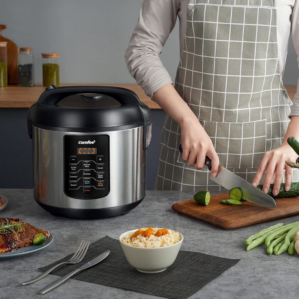 COMFEE’ large capacity rice cooker for rice, quinoa, oatmeal, and steaming