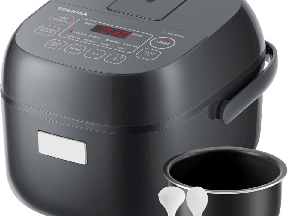 Toshiba 3-cup rice cooker with LCD display and 8 cooking functions