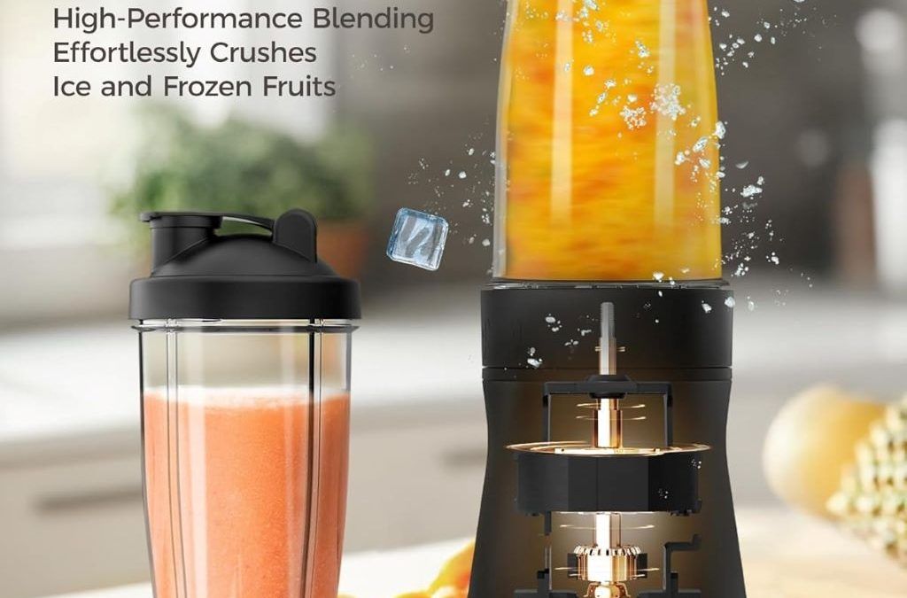 iCucina 500W personal smoothie blender with two portable 28oz cups on a kitchen counter