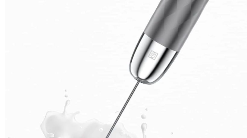 Maestri LunaFro Mini: Compact Handheld Milk Frother for Lattes And Matcha