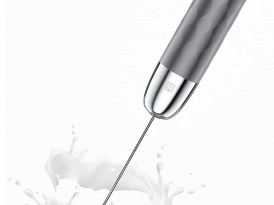 Maestri LunaFro Mini handheld milk frother with stainless steel whisk for lattes and matcha.