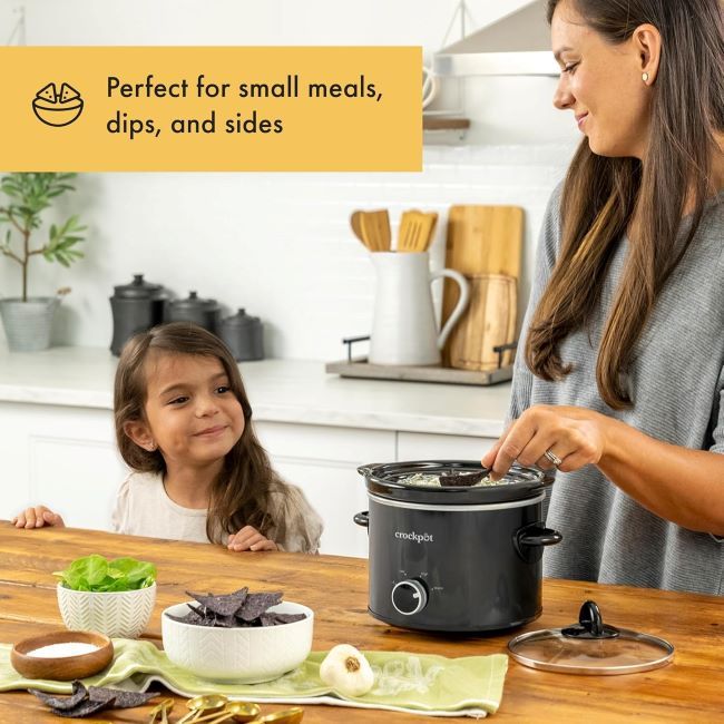 Crockpot 2-Quart Classic Small Slow Cooker black – compact slow cooker ideal for small meals, dips, and side dishes.
