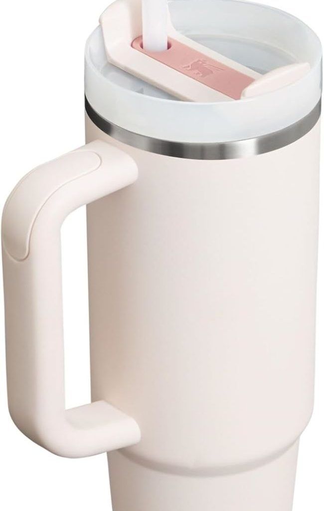 Insulated STANLEY Quencher H2.0 travel tumbler keeping drinks cold throughout the day