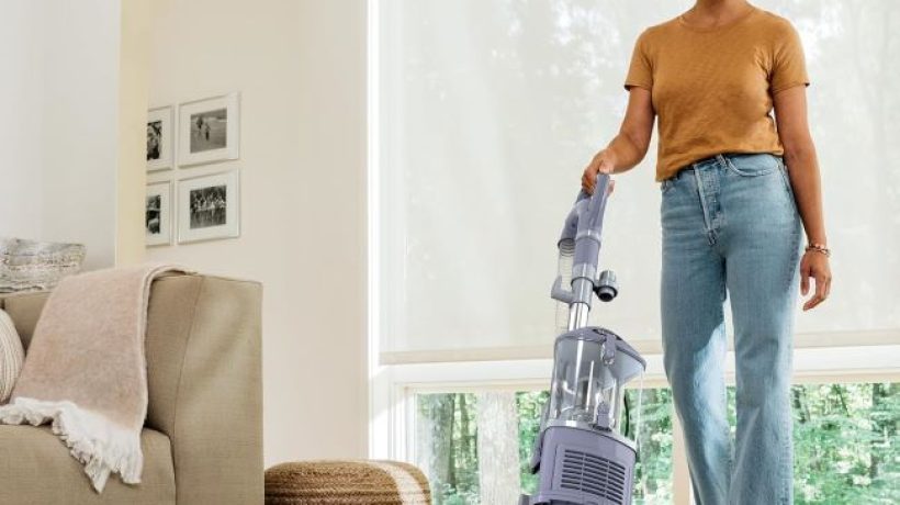 Affordable Shark Navigator Lift-Away Vacuum in New York (NY): The Best Choice for Pet Hair?