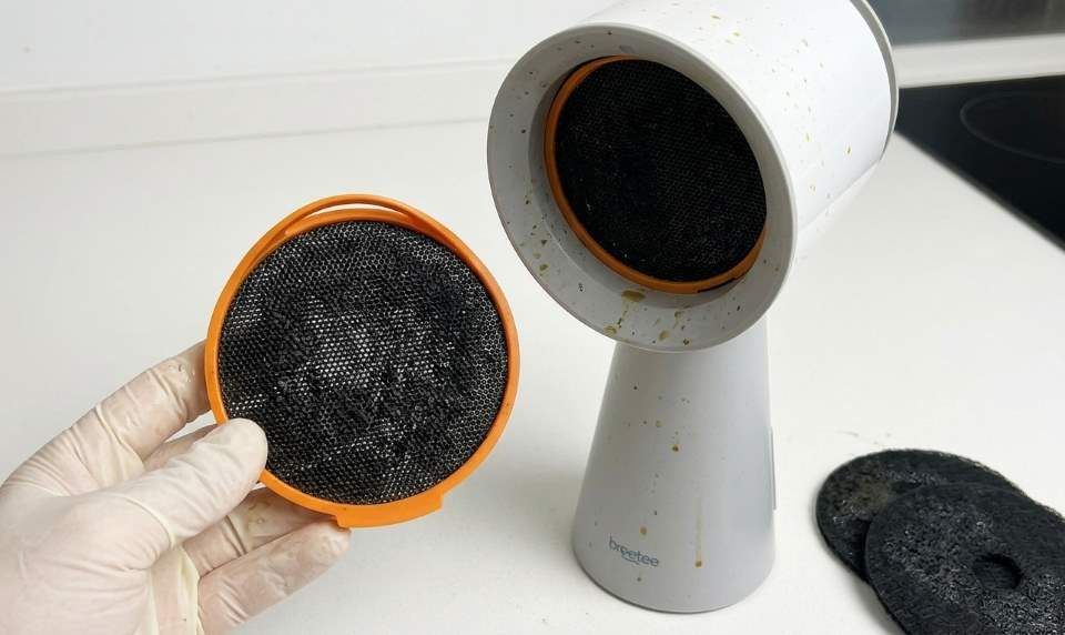 Cleaning a clogged Breetee portable range hood filter