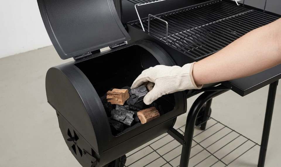 Royal Gourmet CC1830S Grill with charcoal cooking setup